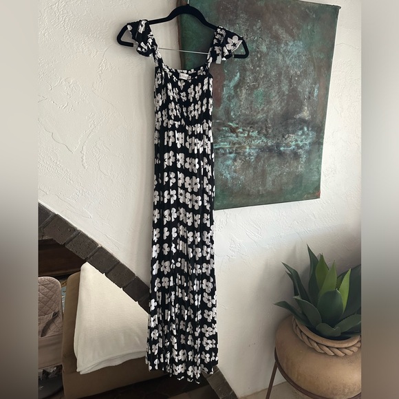 Tiare Hawaii black & white hollie maxi Dress - Picture 1 of 4